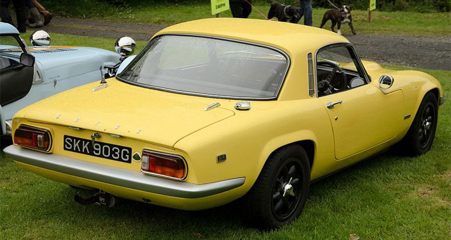 Lotus Elan 2 - Top 4 Classic Cars to Invest in in 2018